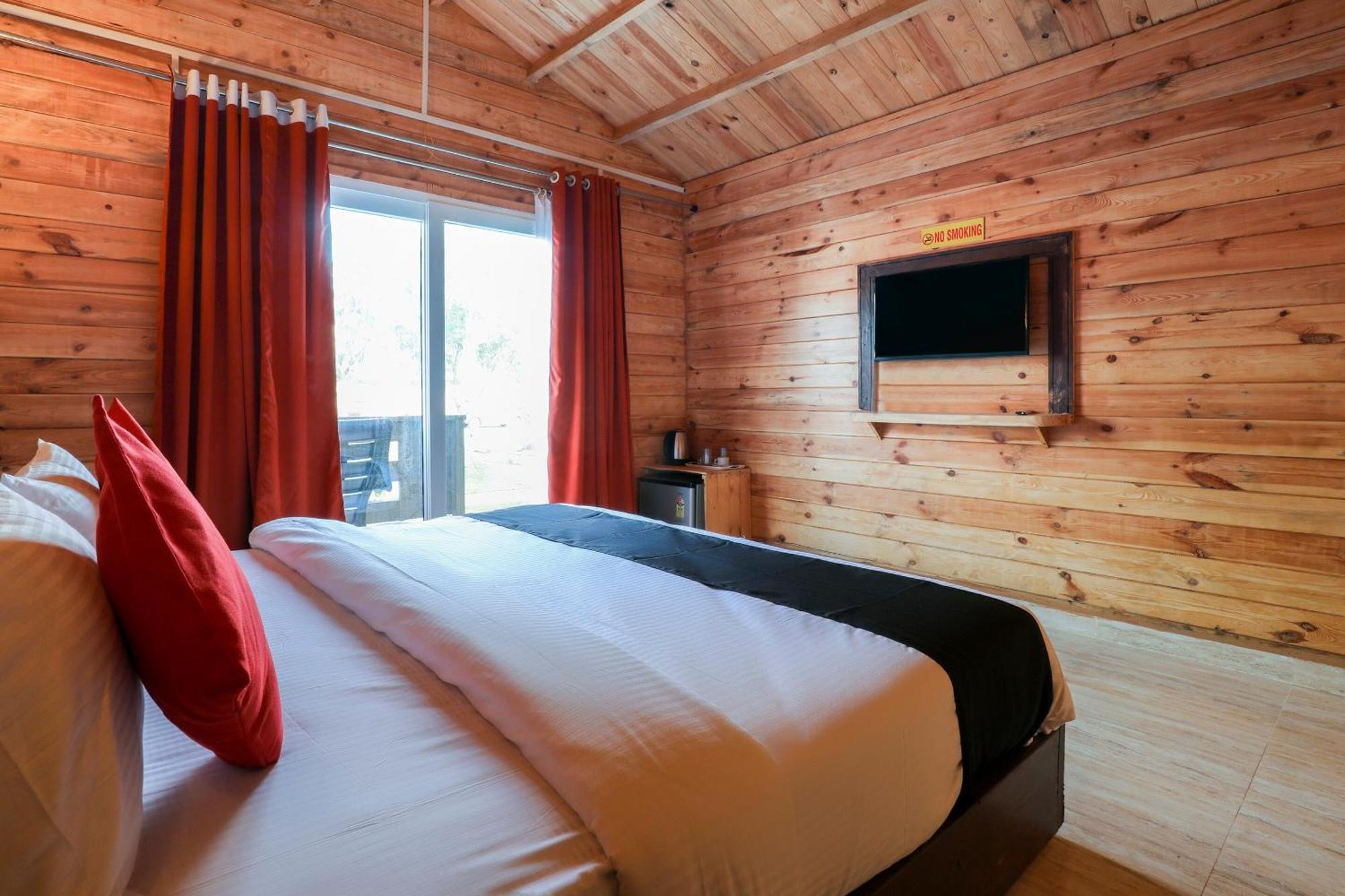 Bliss Water Hotel 3*